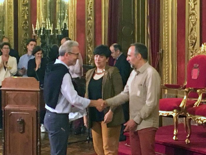El alumno Alfredo Salinas Garrido galardonado con el premio extraordinario a las enseñanzas de Artes Plásticas y Diseño